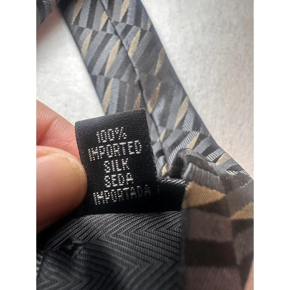 Joseph & Feiss Mens Silk Necktie Black Grey Gold Geometric‎ Striped RN 22356